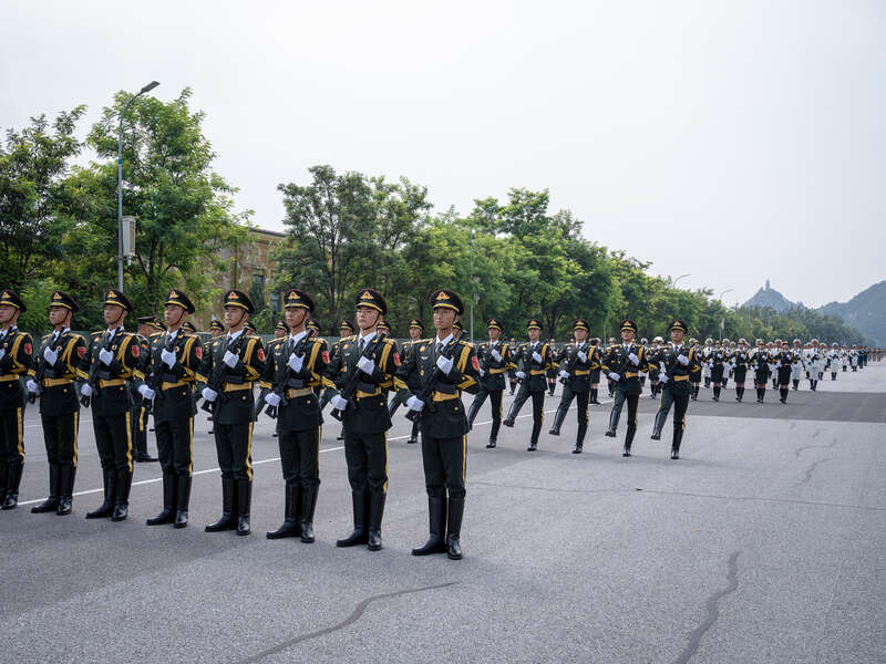 探访阅兵训练场 接受检阅他们准备好了！